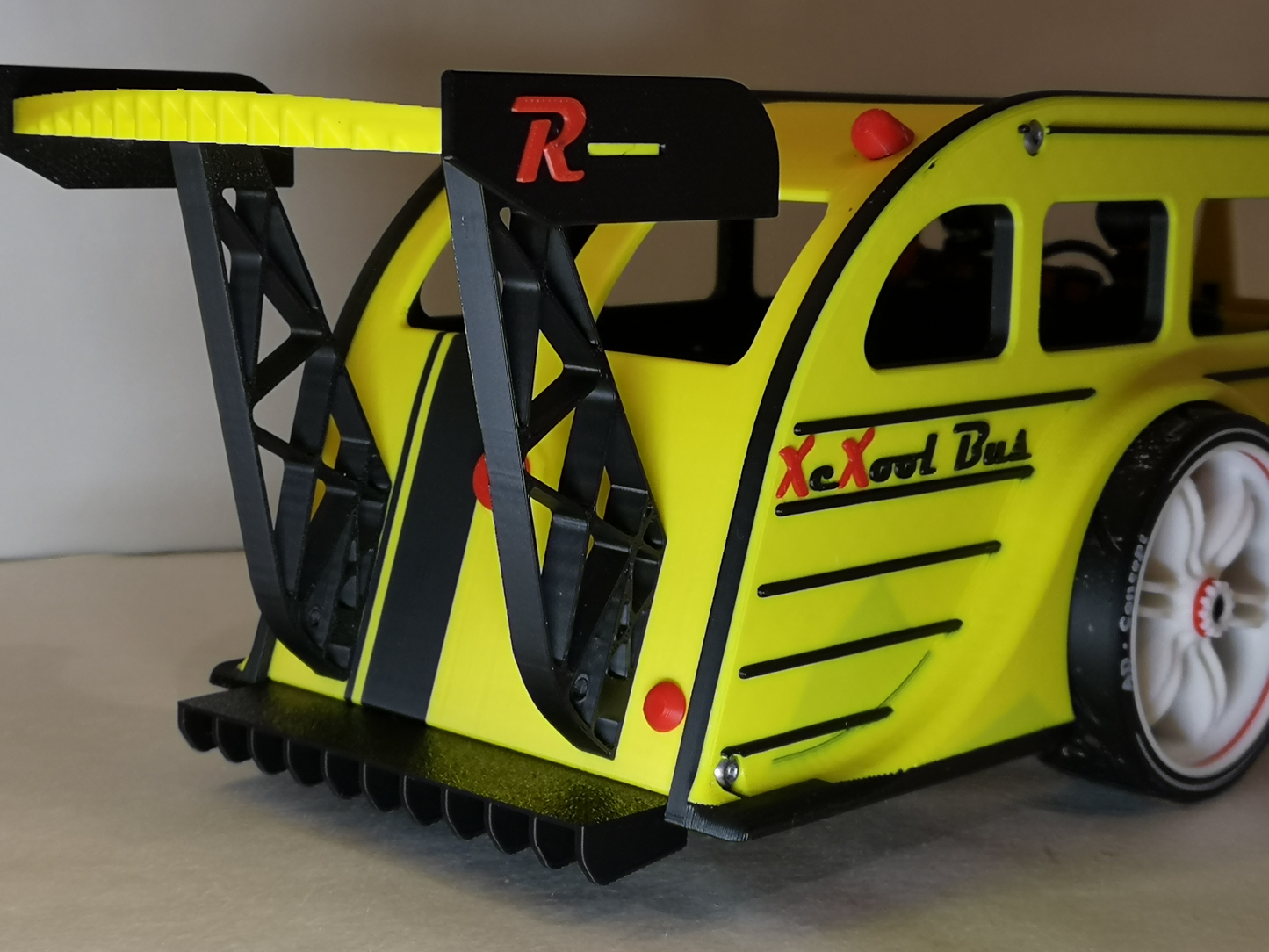 School Bus - Hot Rod - V12 Engine