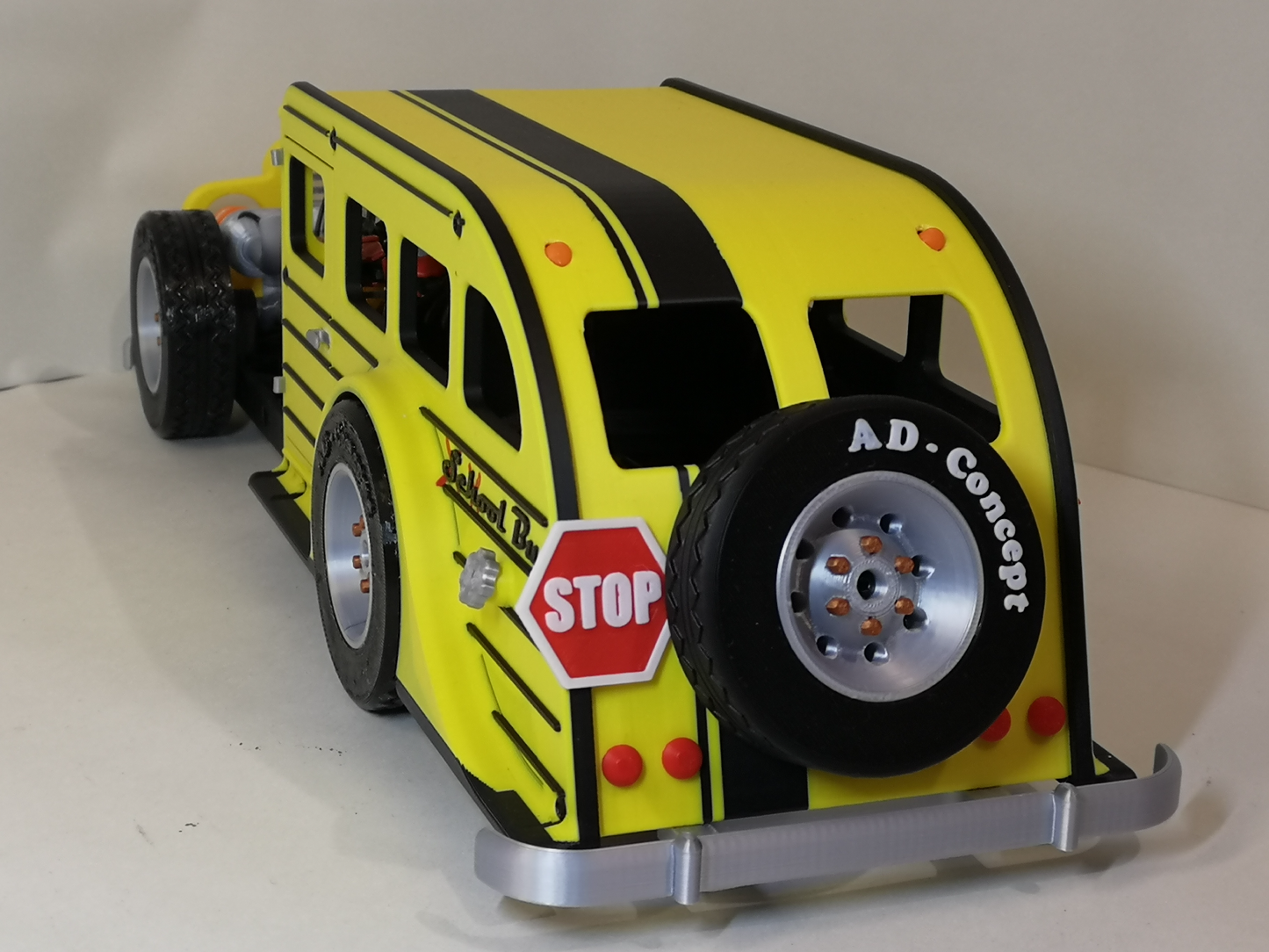 School Bus - Hot Rod - V12 Engine