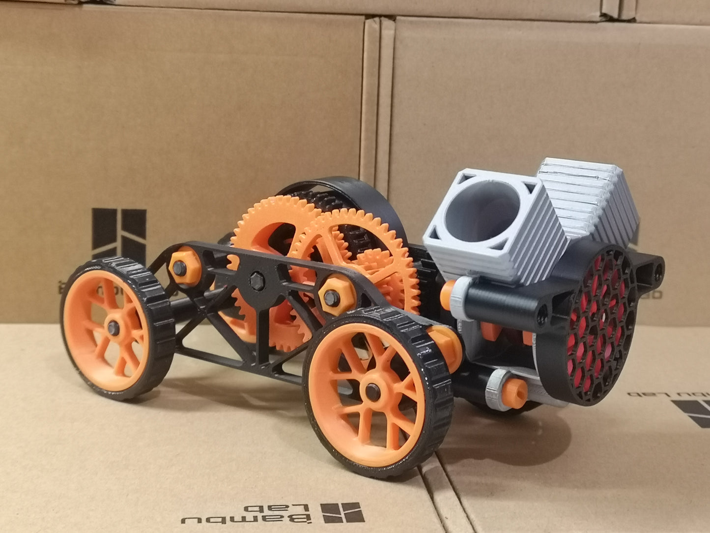 Wind-up Car + 2-Cylinder Engine Kit